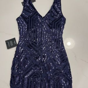 NWT- Lulu’s dress size Small navy blue sequin